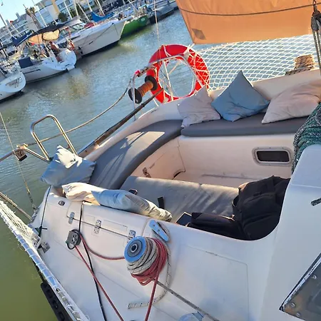 Skat - Tesouro Na água Hotel en barco *